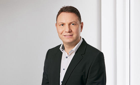 Portraitfoto von Andreas Kummer, bei der St.Galler Kantonalbank