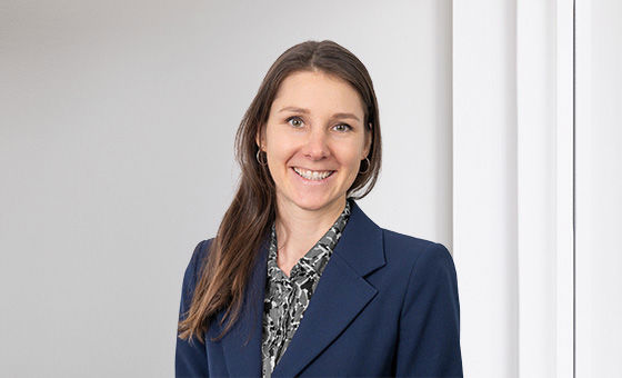 Portraitfoto von Isabelle Hofmänner, Portfolio Managerin bei der St.Galler Kantonalbank